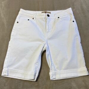 Red Star White Denim‎ Jean Shorts
